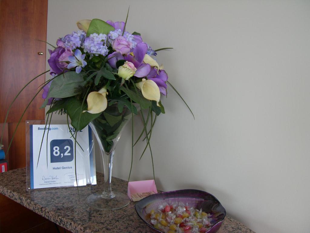 Hotel Genius Corato Bagian luar foto