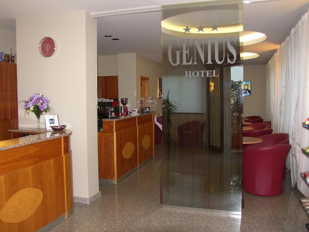 Hotel Genius Corato Bagian luar foto