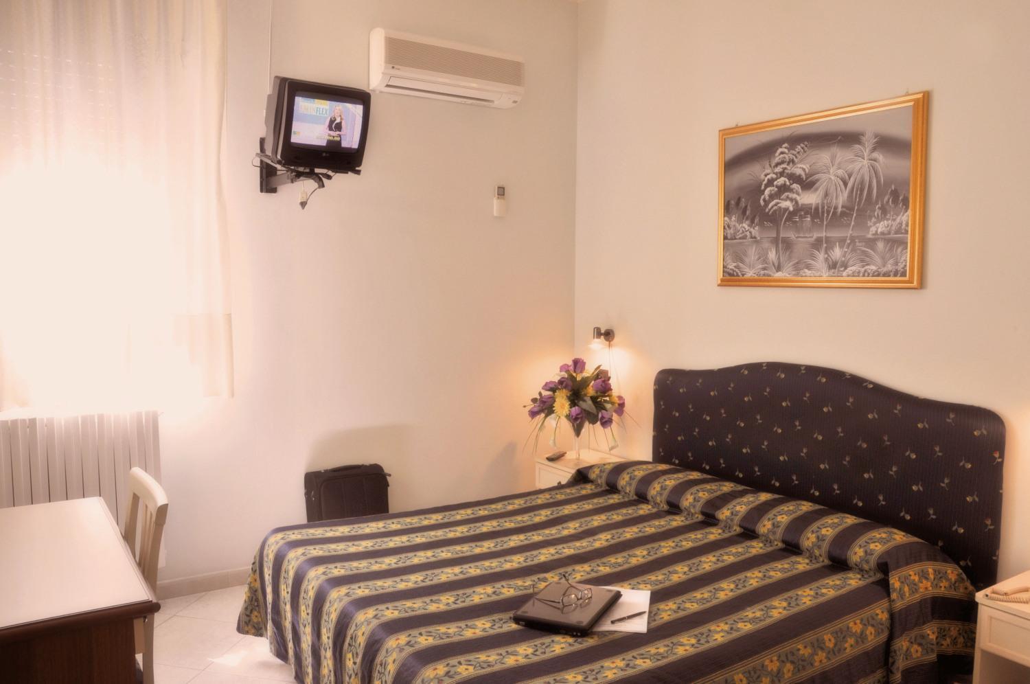 Hotel Genius Corato Bagian luar foto
